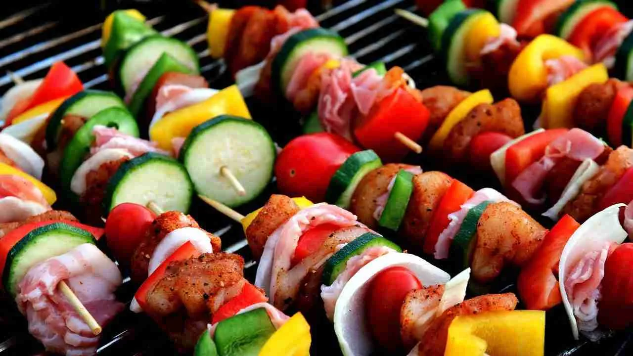 shish kebab, meat skewer, vegetable skewer