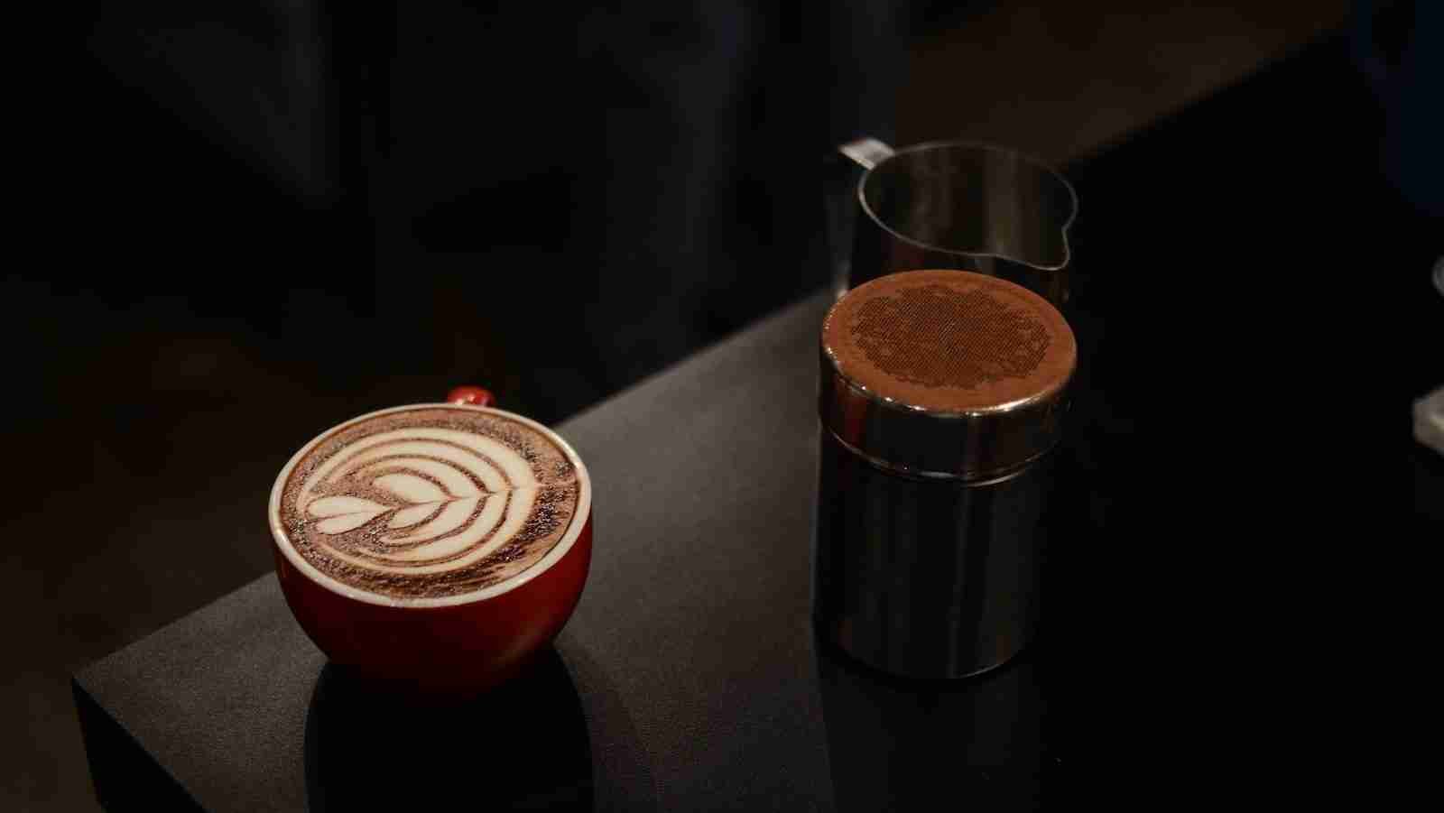 coffee art latte on cup