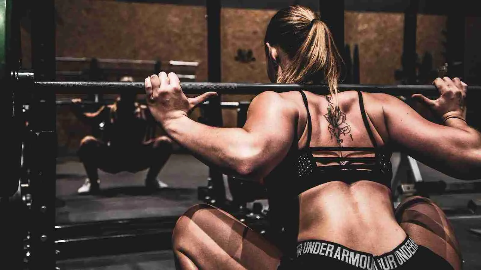 woman lifting weight