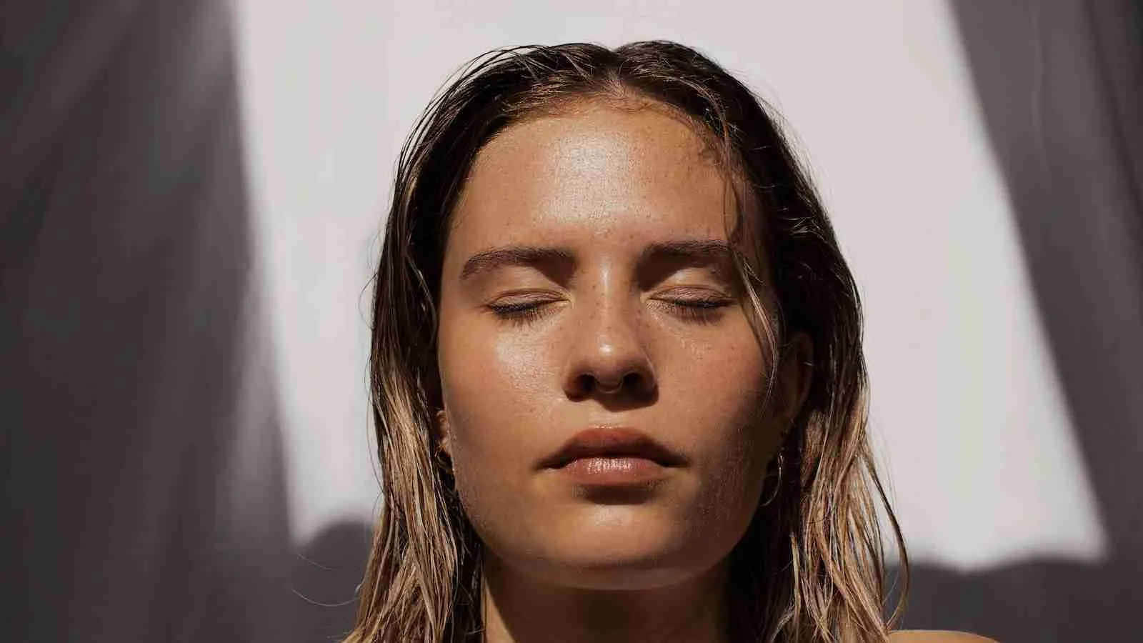 Women embracing the sunlight