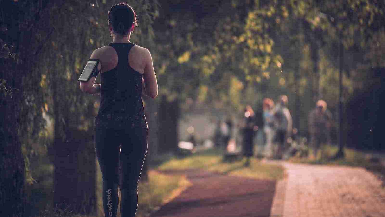 women running
