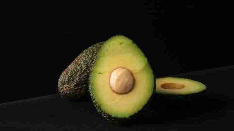 sliced avocado fruit